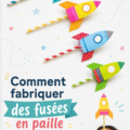 Deux enfants s'amusent à fabriquer des fusées en paille.