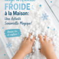 Photo d'une main tenant de la neige artificielle avec un fond hivernal