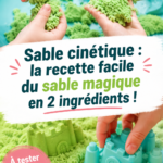 Un pot de sable cinétique coloré prêt à l'utilisation, fait maison.