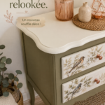 Petite commode relookée avec des couleurs vibrantes et un design unique.