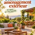 Un bel aménagement extérieur avec des plantes et des meubles confortables