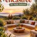 Terrasse en bois intégrée à un jardin verdoyant et naturel